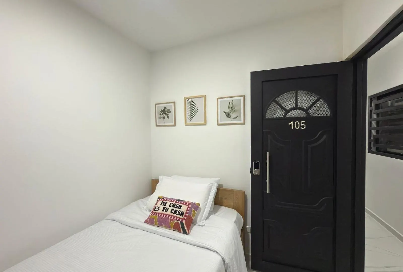 Apartaestudio 105- Casa Bendita ميديلين 0*,