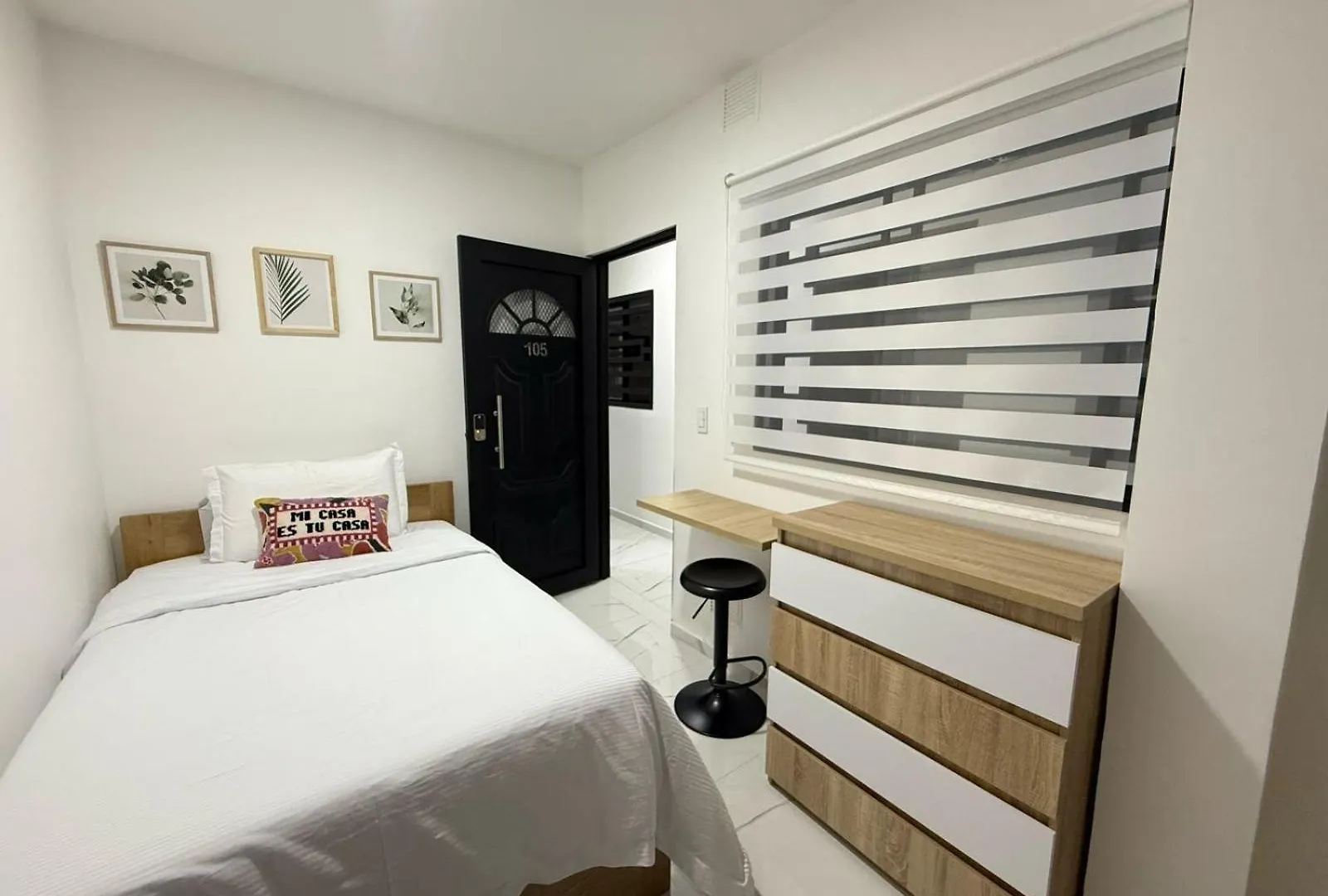 Apartaestudio 105- Casa Bendita ميديلين 0*,